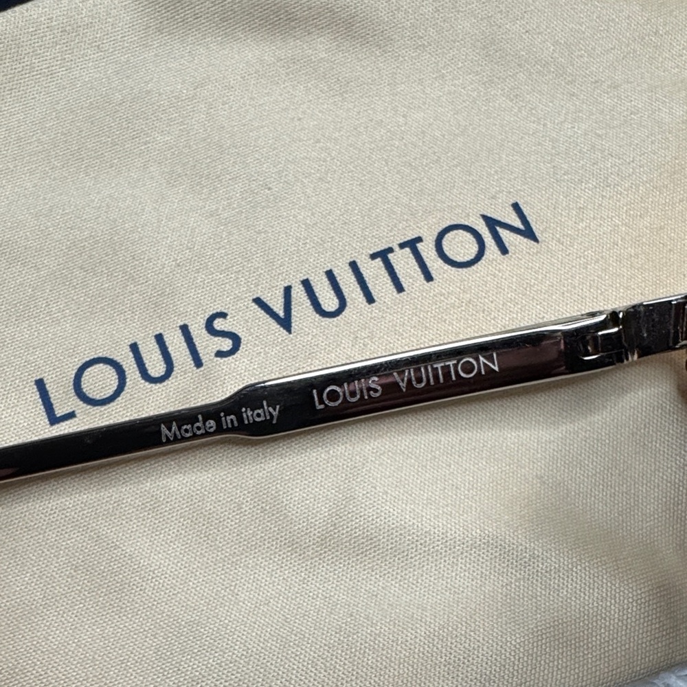 Louis Vuitton Rise Square Sunglasses Black - Picture 8 of 14
